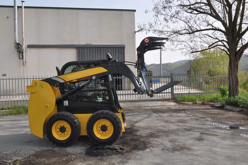 agricultural-grapple-fork-fpra-on-ssl